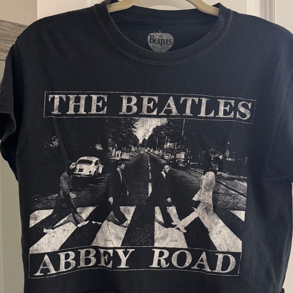 The Beatles Black Abbey Road Short Sleeve Tee